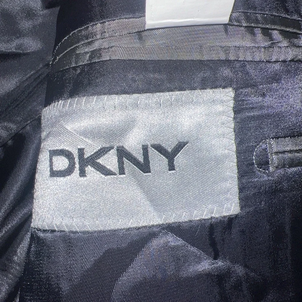VTG DKNY Blazer Mens 38S Black 100% Wool Single Breasted Sport Coat Suit Jacket